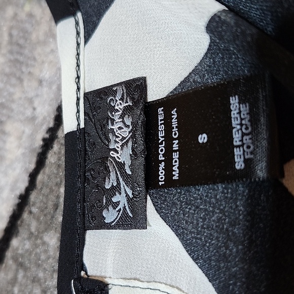 BUCKLE DAYTRIP SHEER STUDDED CHEVRON OPEN SLIT BACK BLOUSE SMALL - Picture 7 of 16